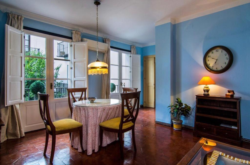 Apartamento En Un Dormitorio En Plaza Alfaro เซบีญา ภายนอก รูปภาพ