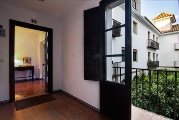 Apartamento En Un Dormitorio En Plaza Alfaro เซบีญา ภายนอก รูปภาพ